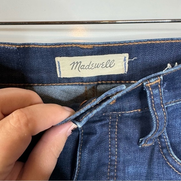 Madewell 10" High-Rise Skinny Jeans in Tarren Wash: THERMOLITE® Edition Size 25 - Picture 6 of 9